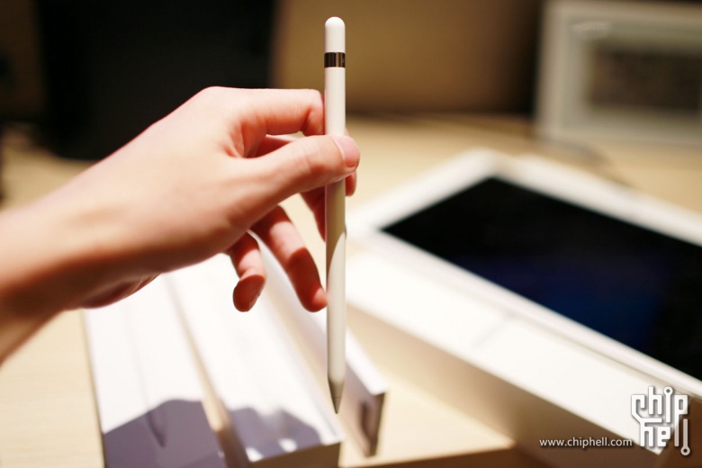 电子画板 Apple Pencil & iPad Pro 开箱简评 - 
