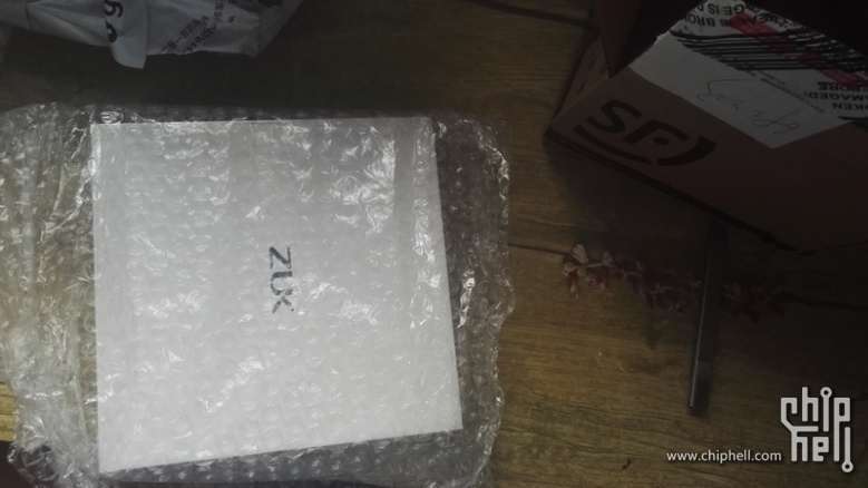 ZUK2 Pro尊享版白色 6G+128G,淘宝加300元黄